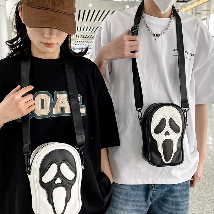 High Quality New Free Designer Bag Single Female Personality Funny Skeleton Male Halloween Ghost Face Crossbody Bag PU Fashionable Mobile Phone Should