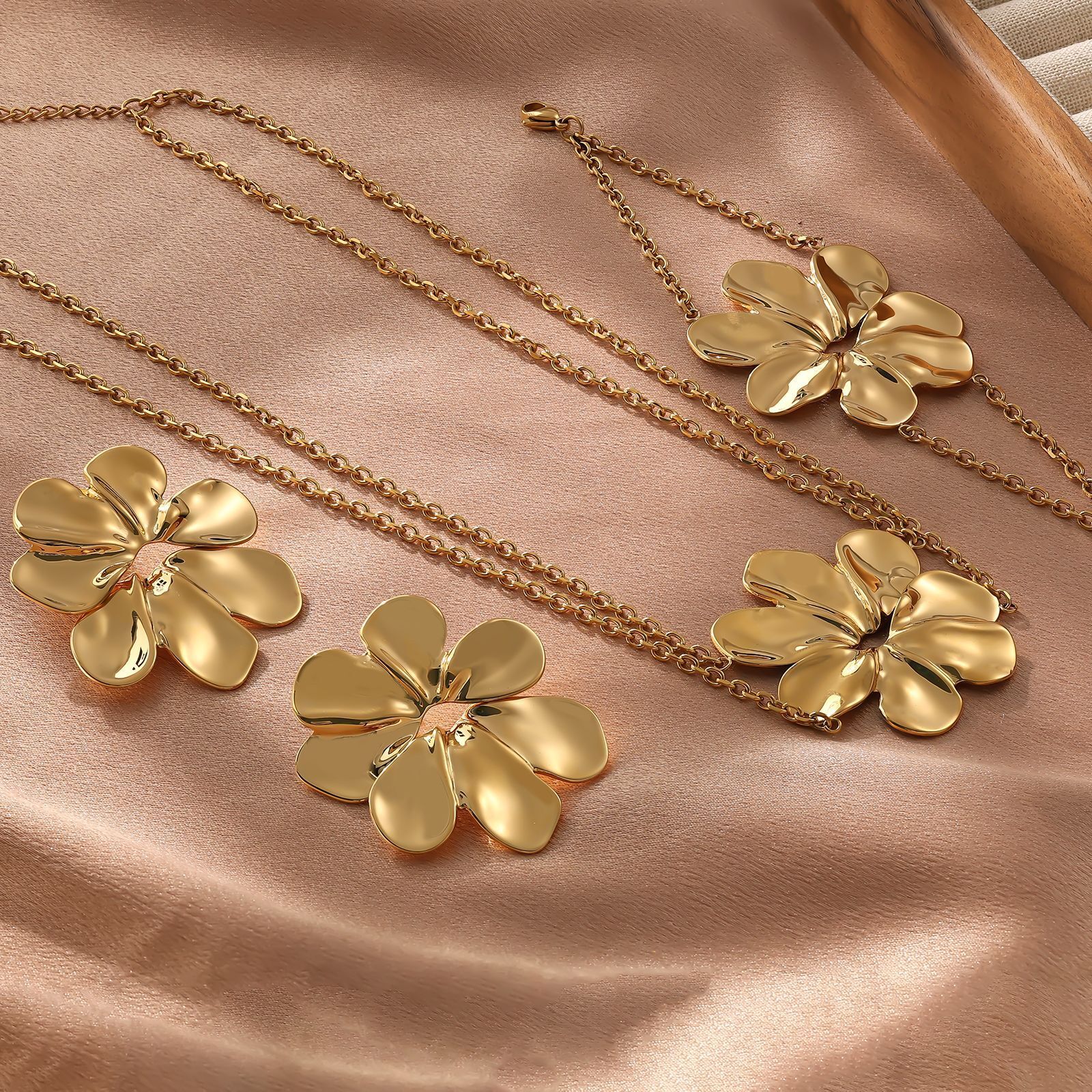 Personality Double Layer Five Petal Flower Simple Striped Leaf Tassel Earrings