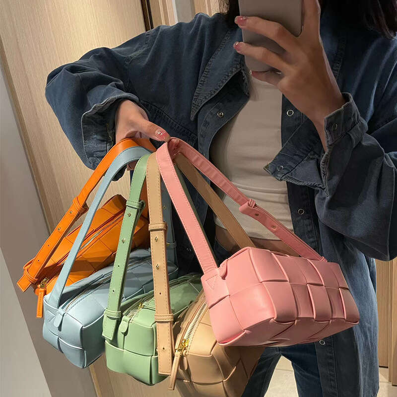 Niche High End Internet Celebrity Yang Mi Same Style Genuine Leather Woven Shoulder Underarm Handbag Spring Summer New Women s Bag