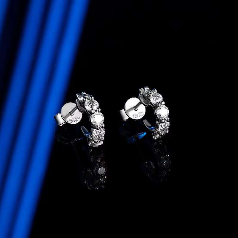 Light Luxury Personality Design S925 Sterling Silver 0.3Carat 4MM Moissanite Earrings Fine Jewelry Women C Shaped Stud Earrings