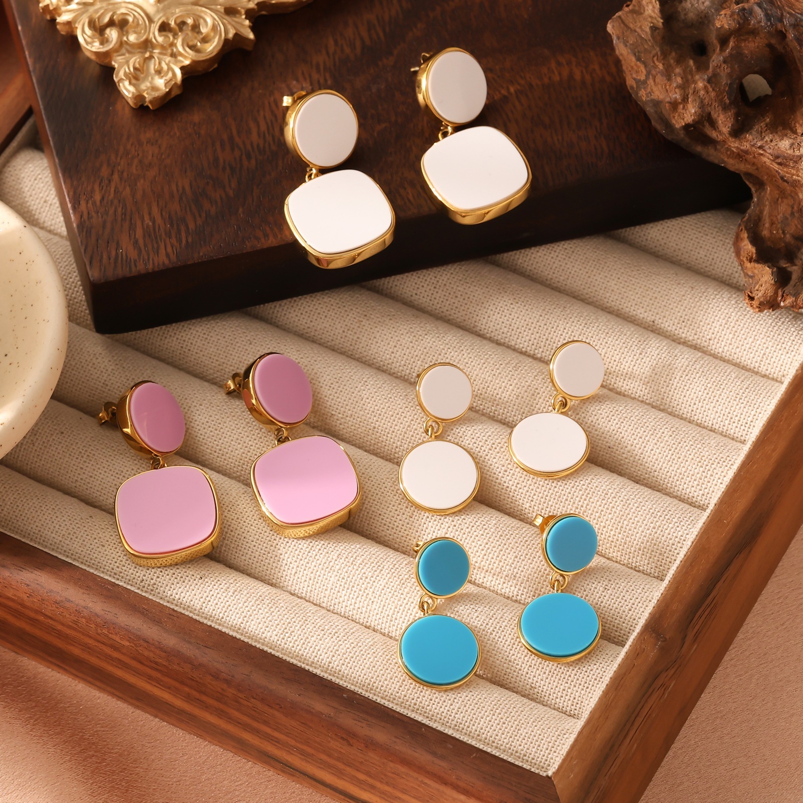 Trendy High-End Geometric Earrings with Design, Slimming and Unique Needle Studs