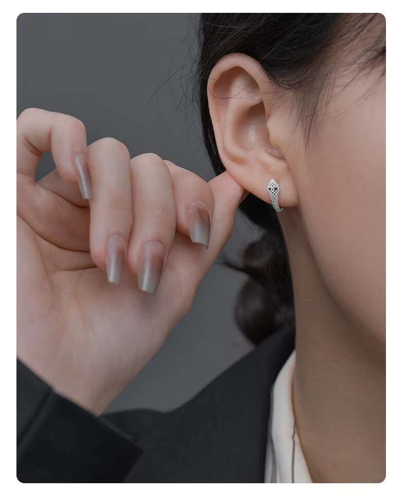 Bestseller Vintage Creative Luxurious Snake Shape Earrings S925 Sterling Silver Unique Diamond Set Snake Earrings