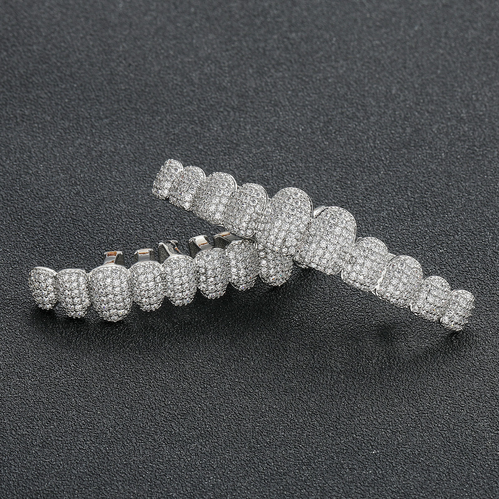 10 Teeth Full Diamond Irregular Gold Teeth Set HIPHOP Men Super Flash Hip-Hop Teeth Accessories Halloween moissanite