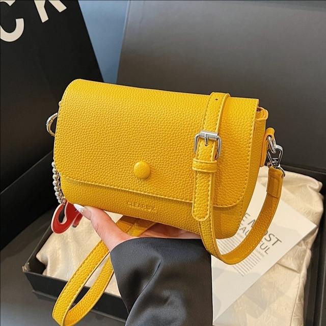 designer 2025 New High-Quality Fashion Casual Versatile Commuter Shoulder Bag for Women Stylish Solid Color Crossbody Bag