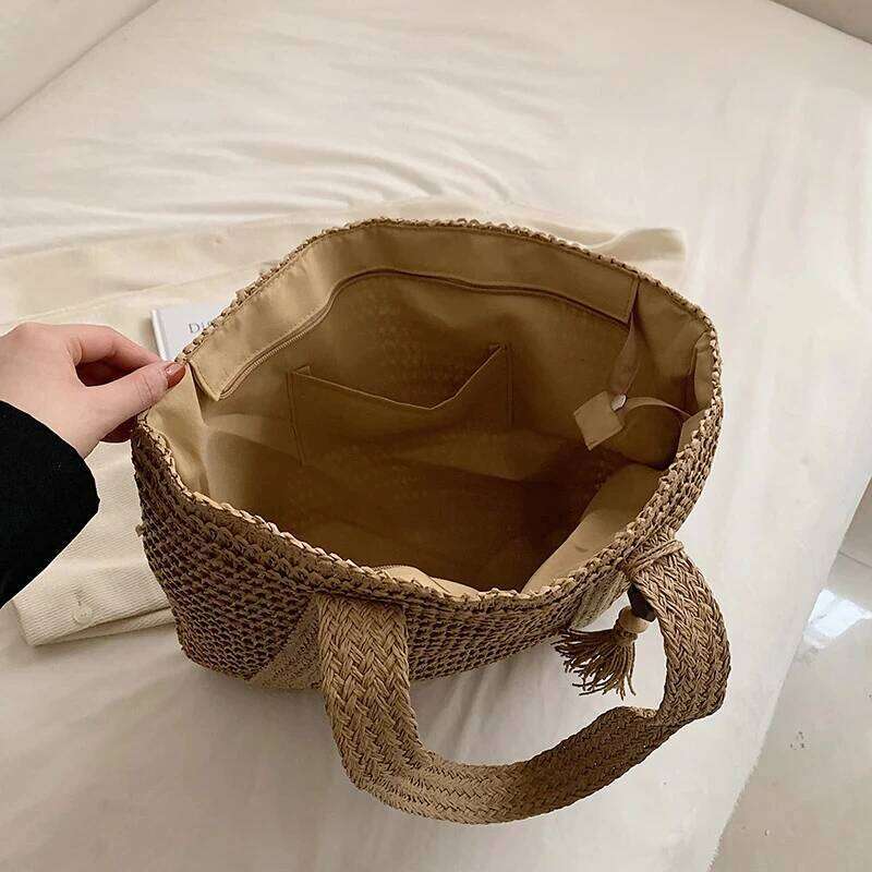 Large Capacity Straw Weave Tote for Women Summer Beach Handbag Tassel Pendant Bohemian Shoulder 2024 Ladies Travel Bag designer bag