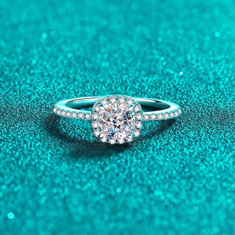 Factory Wholesale Luxury Womens 925 Silver Engagement Wedding Promise Finger Rings Custom Moissanite Fine Jewelry