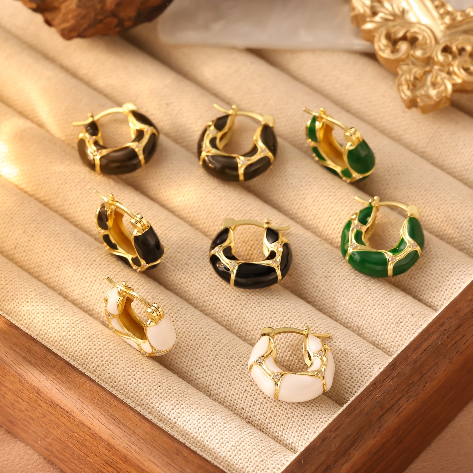 Minimalist Style Trendy Zircon Inlaid Bamboo Earrings Fashion Light Design Sense Ear Jewelry