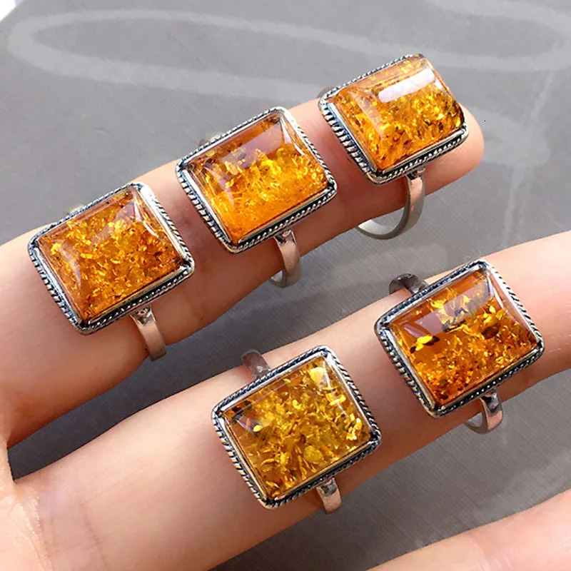 Yoowei Natural Amber Rings for Unisex Golden Flower Vintage Ring S925 Silver Rectangle Geometric Baltic Amber Jewelry Wholesale 250526