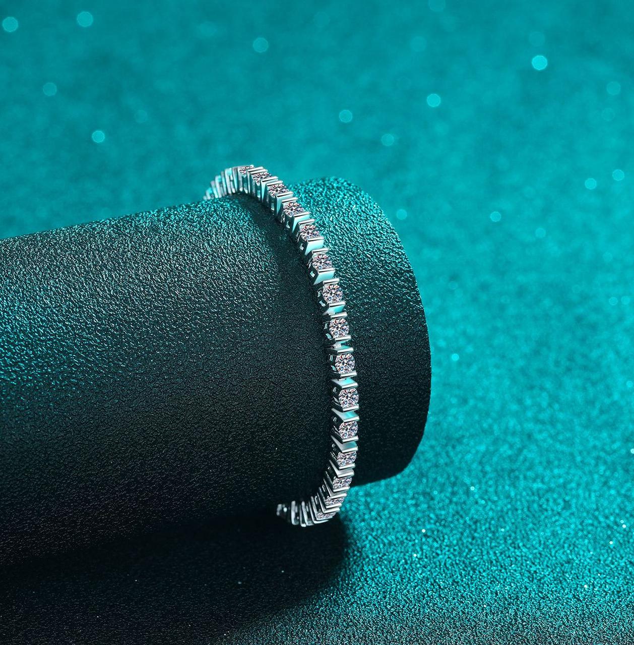 925 Silver Moissanite Women's Bracelet, Diamond-studded Luxury Hip Hop Bracelet, Elegant Fashion Jewelry, Wholesale Available