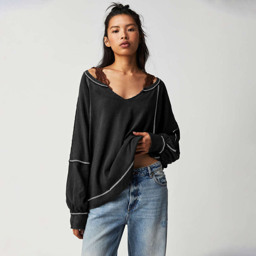 Unique Women's Fashion High-end Decorative Line Design V-neck American Style Sweatshirt