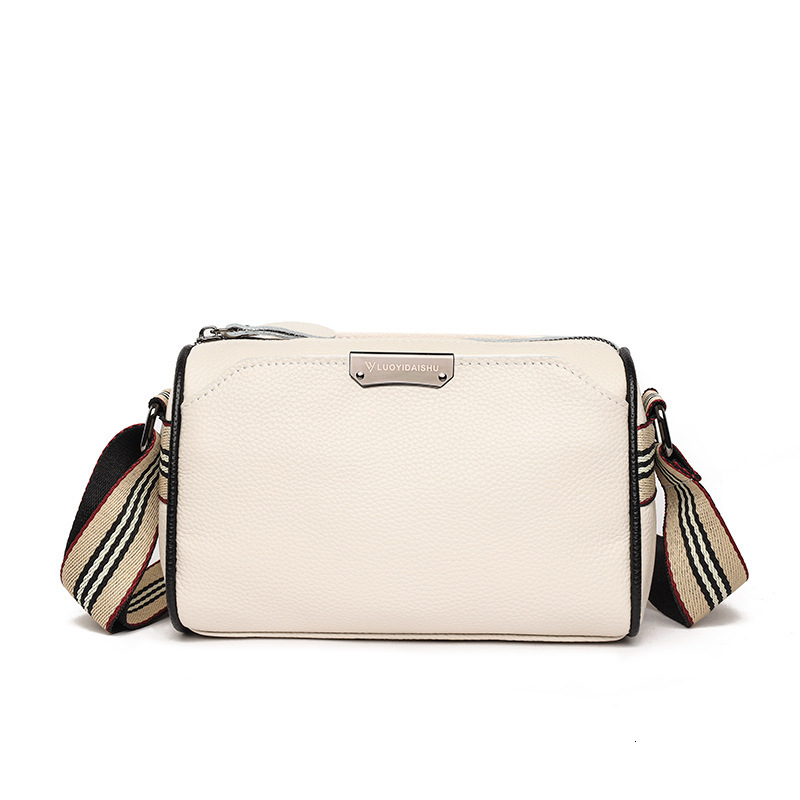 Real leather women's large capacity top-level cowhide small square bag designed by fashionable, simple and multifunctional women's diagonal 