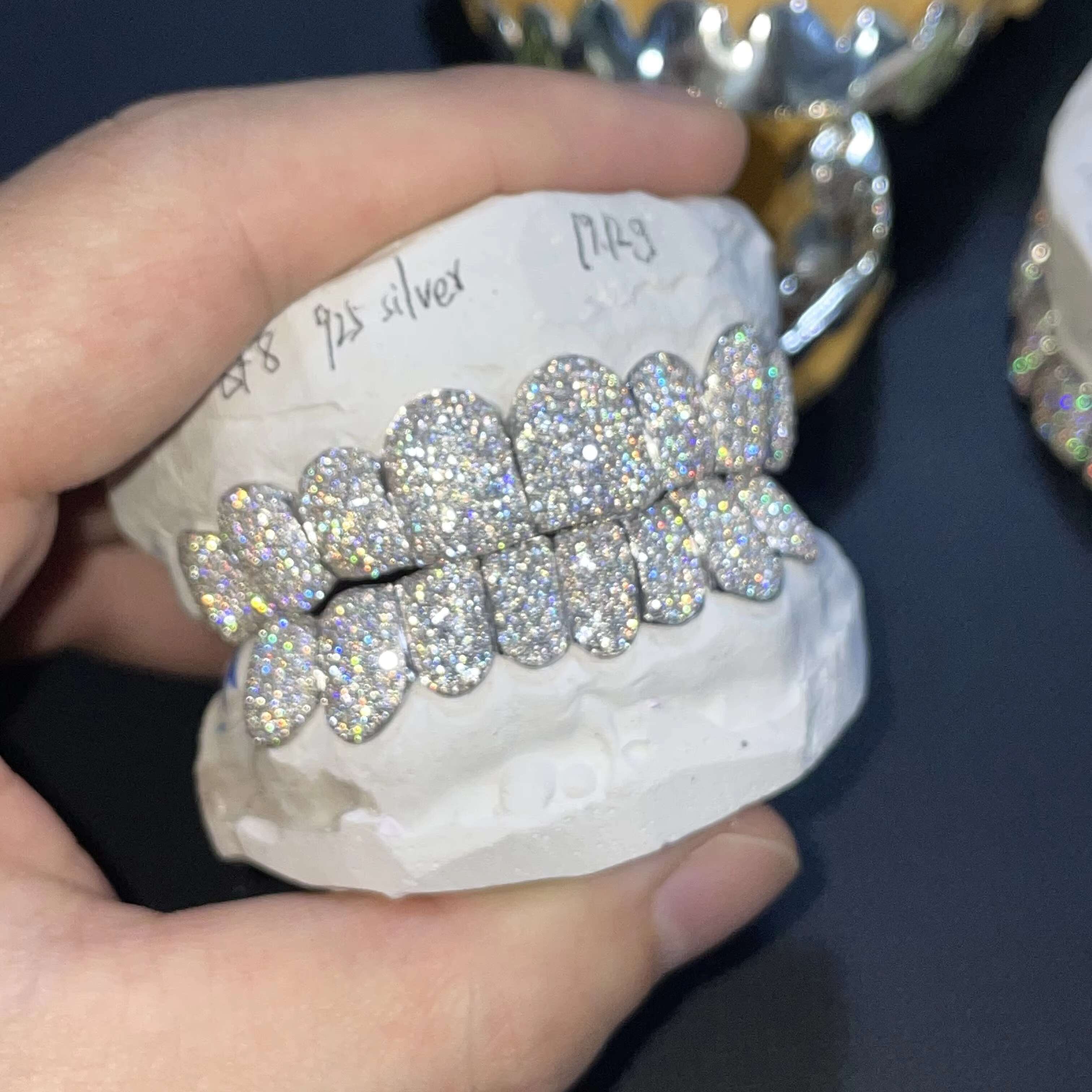 Help Customer Setting Diamonds Iced Out Your Own Grills 1.0-1.5MM VVS D Moissanite Gold Dental Teeth Grillz