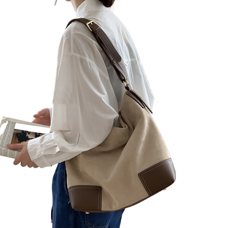 designer Niche Commuter Bag for Women 2025 New Trendy Fashion Tote Bag Versatile Ins Style Large Capacity Shoulder Bucket Bag