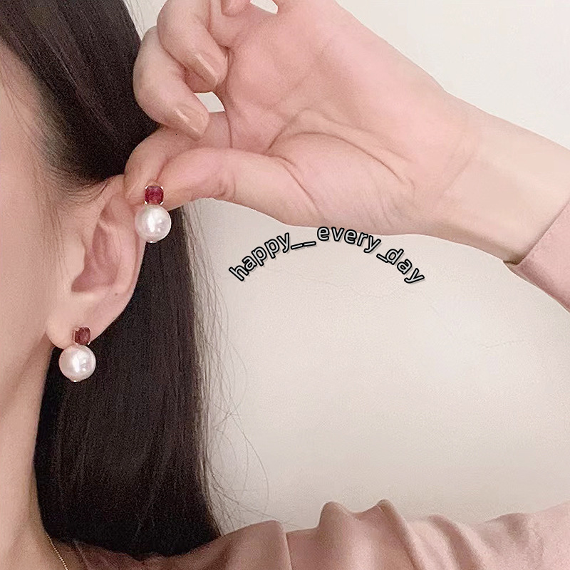 S925 Silver Pigeon Blood Moissanite Gemstone Stud Earrings 12mm Gold-Plated Pearl Cute Fashionable All-Match for Party Gifts