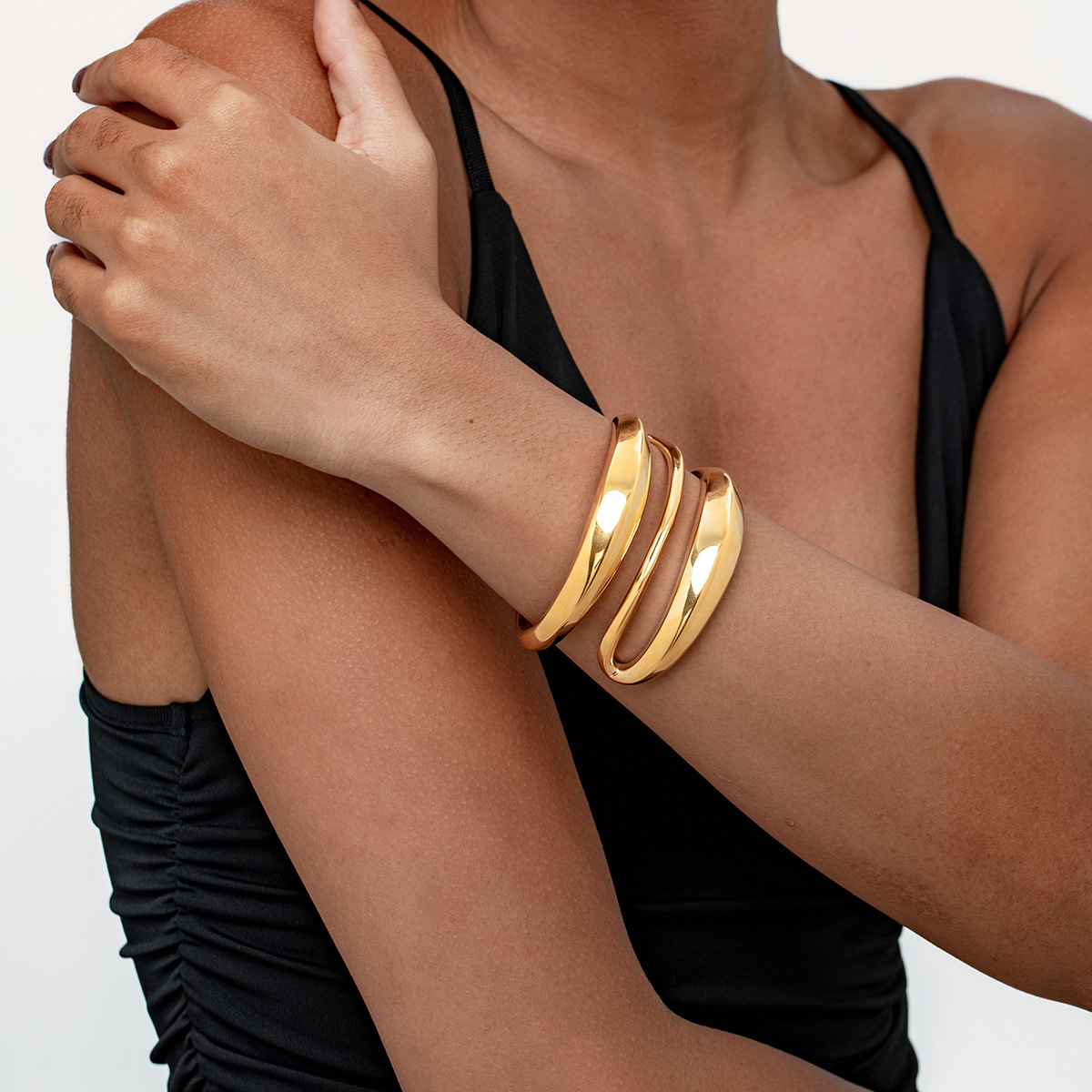 Style Metal Glossy Open Exaggerated Niche Water Drop Hug Bracelet for Women