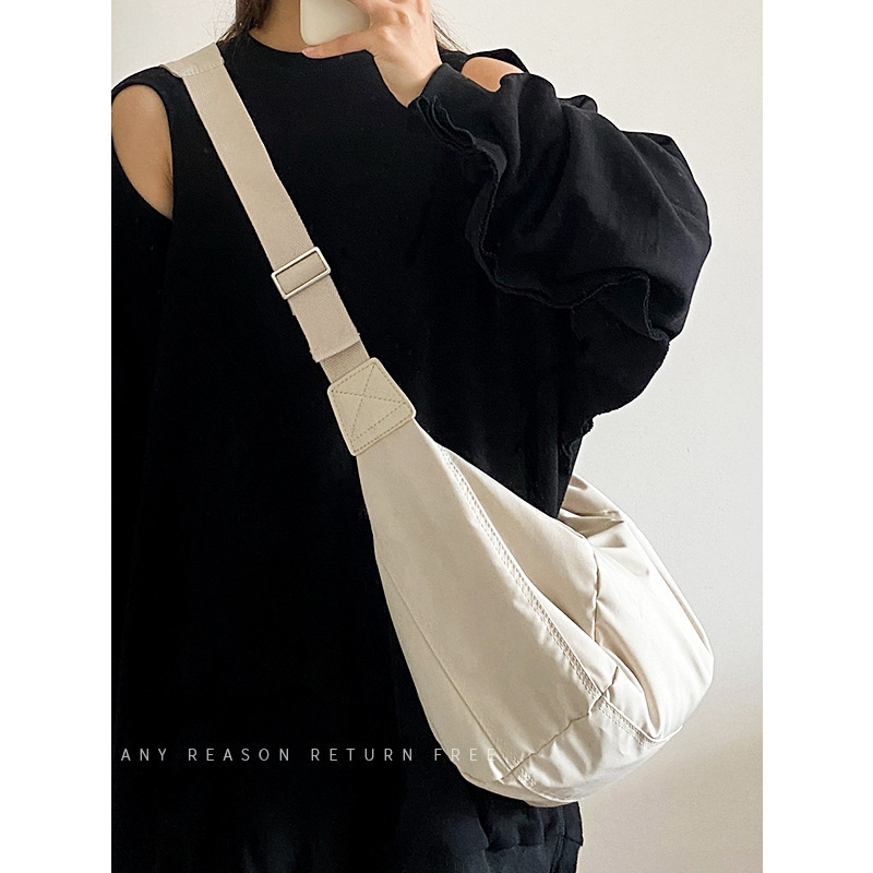 designer Crossbody Bag for Women 2025 Autumn Winter New Large Capacity Dumpling Bag Down Cotton Simple Versatile Shoulder Bag