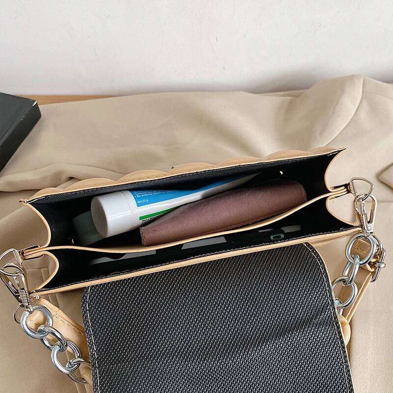 New Chains Shoulder Women Solid Color Crossbody Designer Messenger Handbag and Purse Top-handle Bag feminina