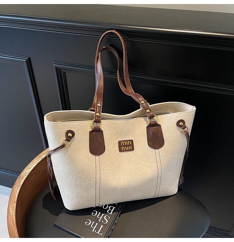 new Large-capacity bags for women autumn and winter styles with high-quality texture and a sense of sophistication Shoulder bags tote bags suitable
