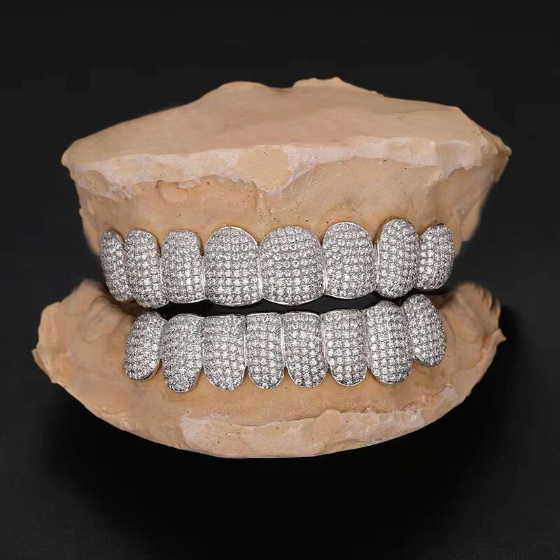 Customizable Hip Hop Sterling Silver Diamond Grills VVS Moissanite Teeth Grillz with Gold Plating Body Jewelry for Gifts