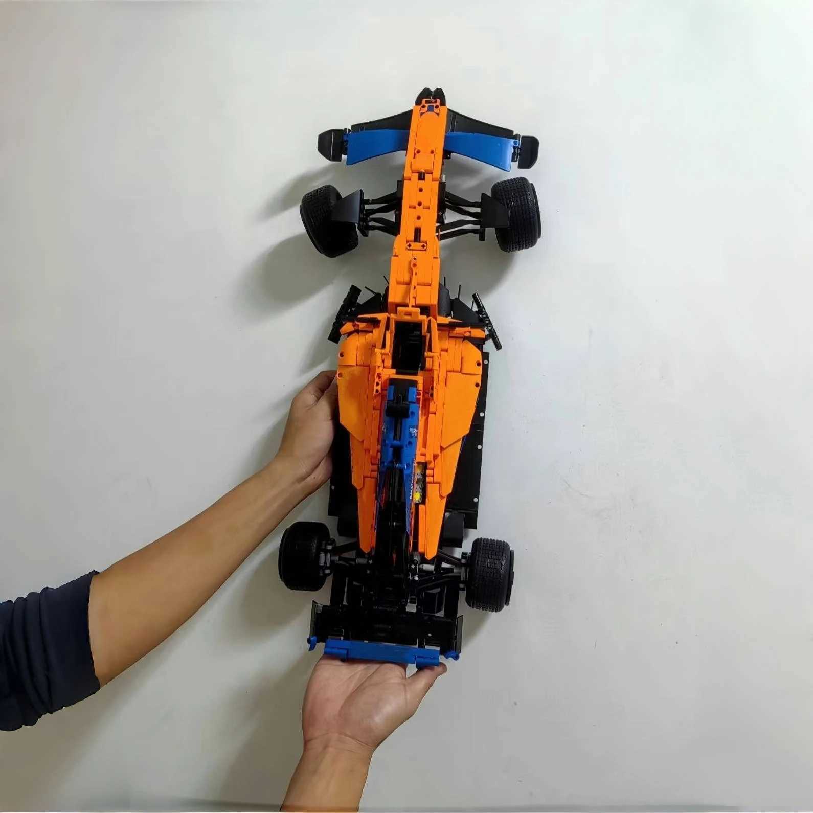 1432PCS F1 1 8 Technical Formula Ci Speed Racing Car Building Blocks Bricks Famous Sport Vehicle Model Assembly Kids Toy 42141 Z250602