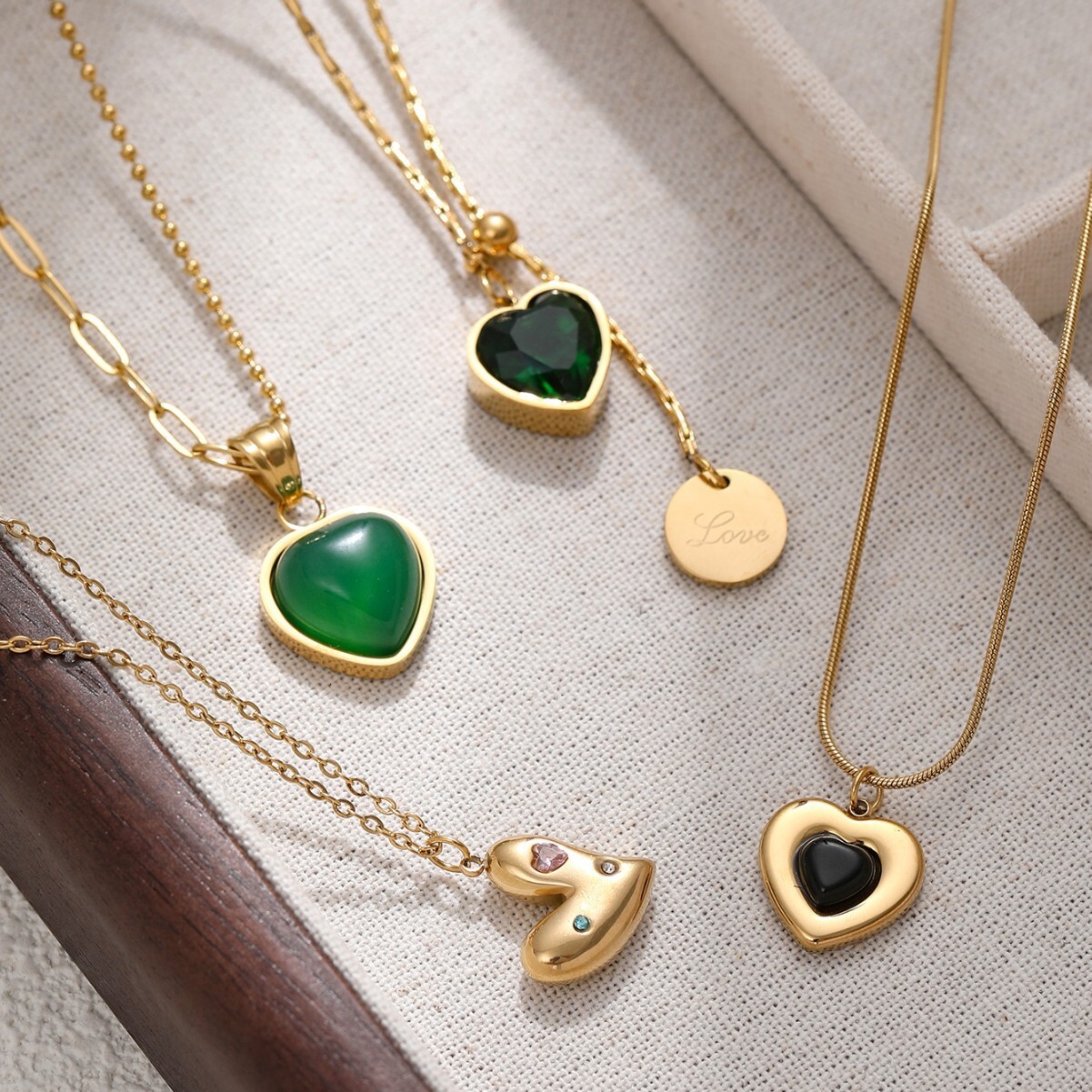 Design Simple Brown Sugar Sand Titanium Steel Pendant Heart Chain Necklace Jewelry