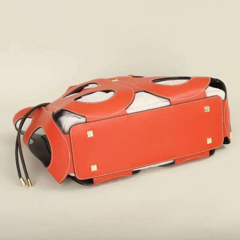 PG Cutout Symmetrical Brand High Quality Handbag 2025 New Trend Spanish Women's Shoulder Bag