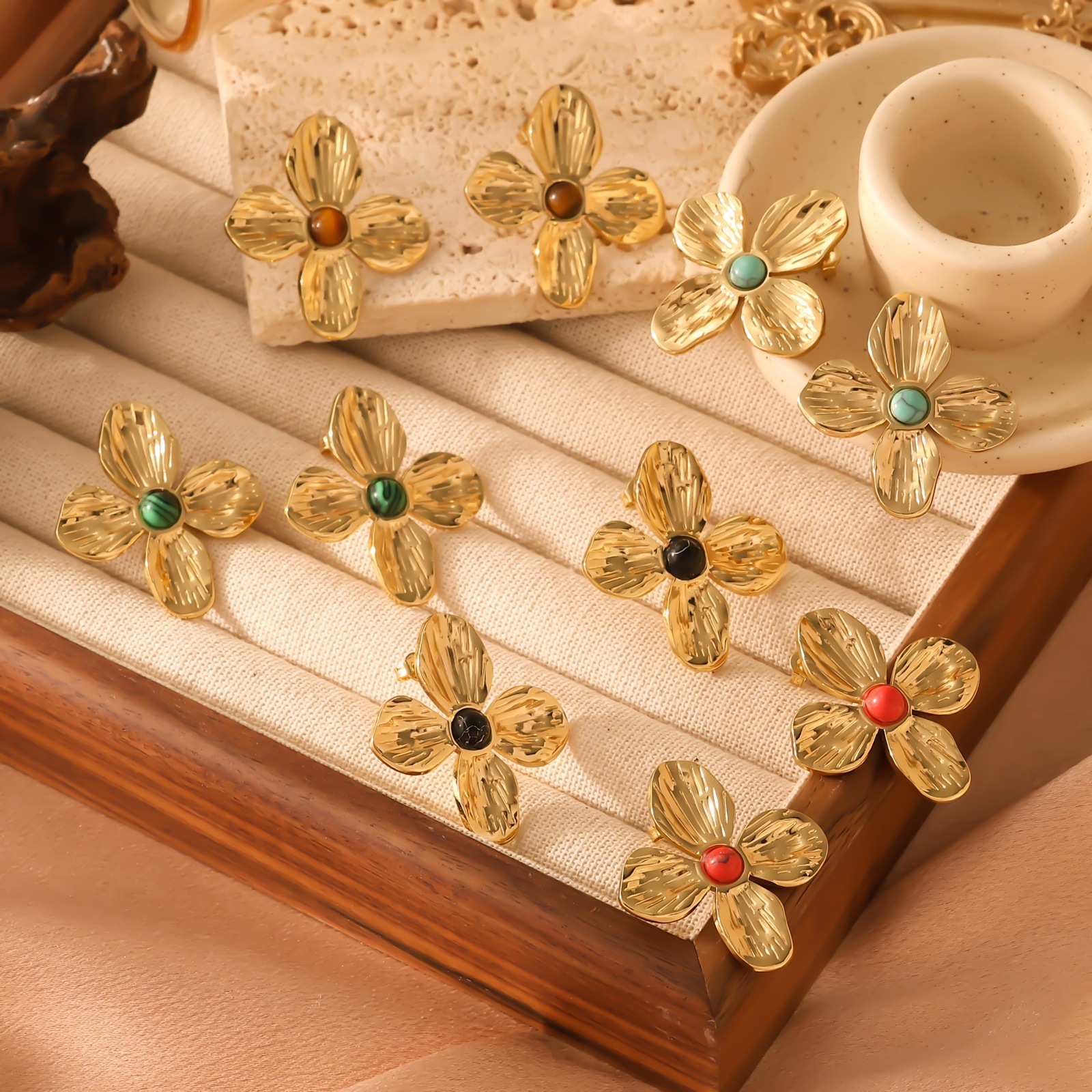 High-End Earrings Bud Jewelry Pearl French Light Exquisite Design Pendant Petal Necklace