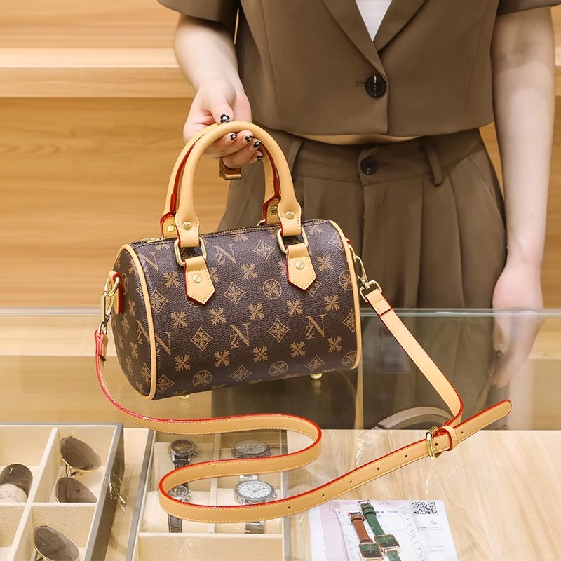 2025 designer bag luxury shoulder bag wrist bag crossbody bag women's fashion bag handbag crossbody bag fashion printed women's Boston bag