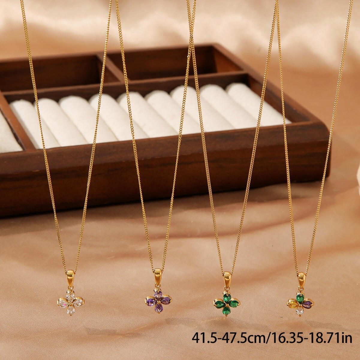 Fashion Colorful Flower Inlaid for Women, Light Titanium Steel Zircon Petal Color-Retaining Necklace