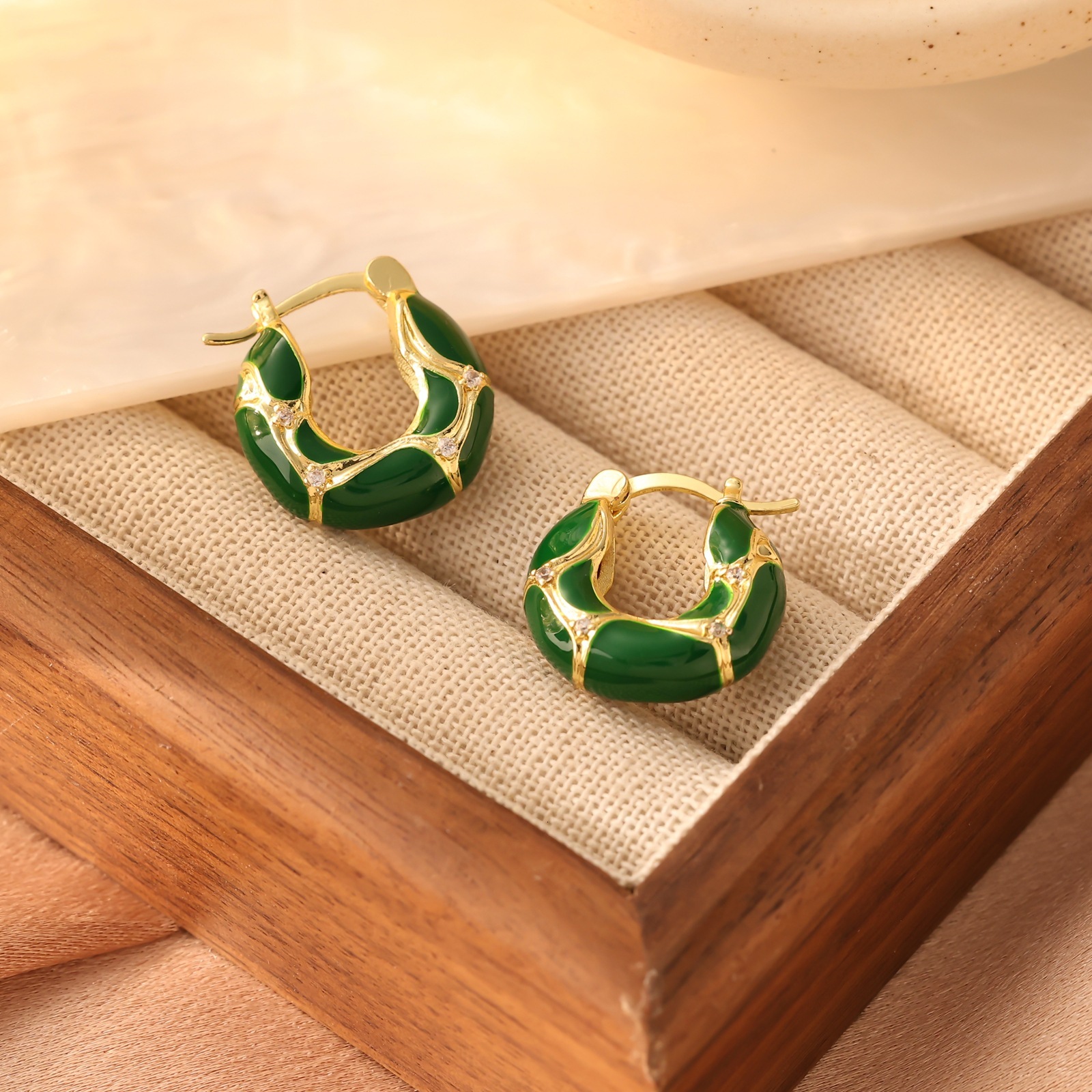 Minimalist Style Trendy Zircon Inlaid Bamboo Earrings Fashion Light Design Sense Ear Jewelry