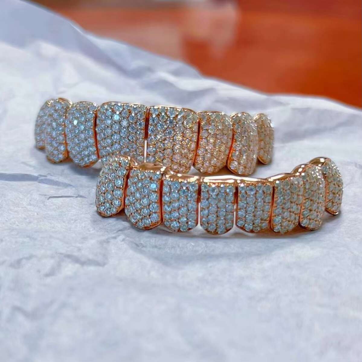 Moissanite Grillz Custom Wholesale Honeycomb Princess Cut 10K 14K18K VVS Moissanite Diamond Grillz Hip Hop Grilliz