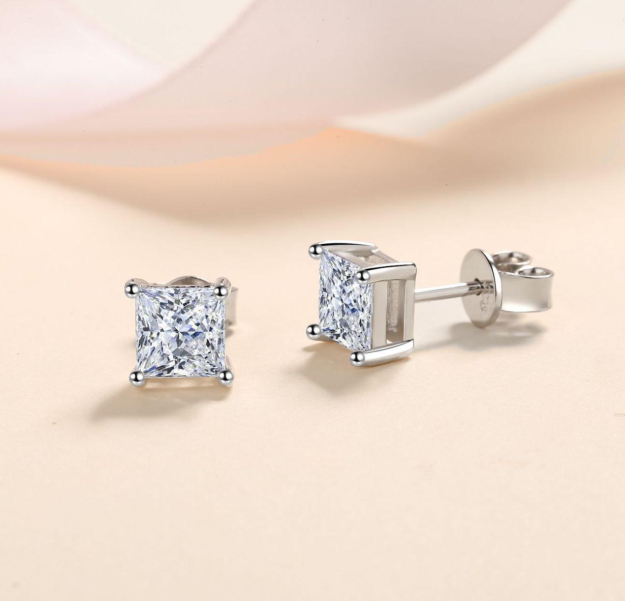 925 Sterling Silver Princess-Cut Moissanite Stud Earrings for Women, Square Shaped Diamond-Like Earrings, Elegant and Sparkling Silver Jewelry