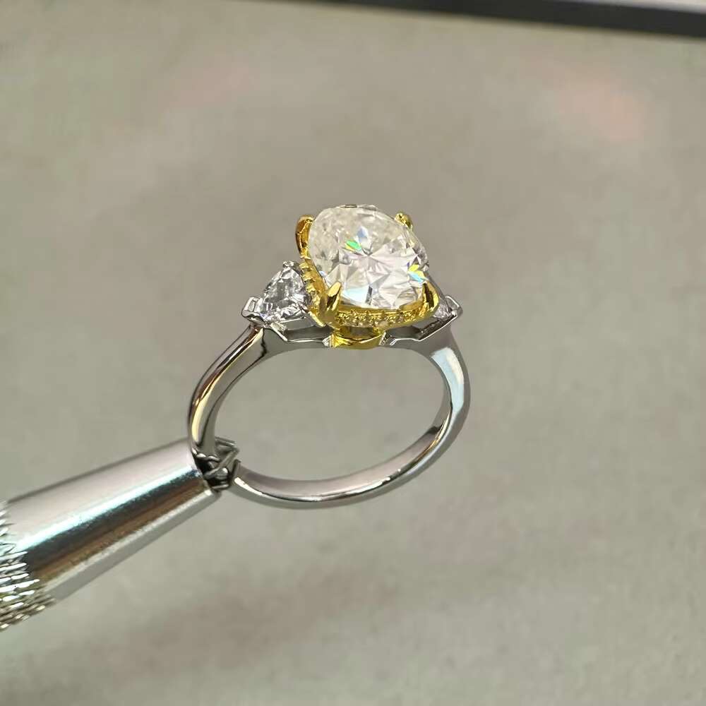 3Carat 8x10mm Oval Shape Ring With Pear Cut Moissanite Three Stone Moissanite Engagement Ring for Women