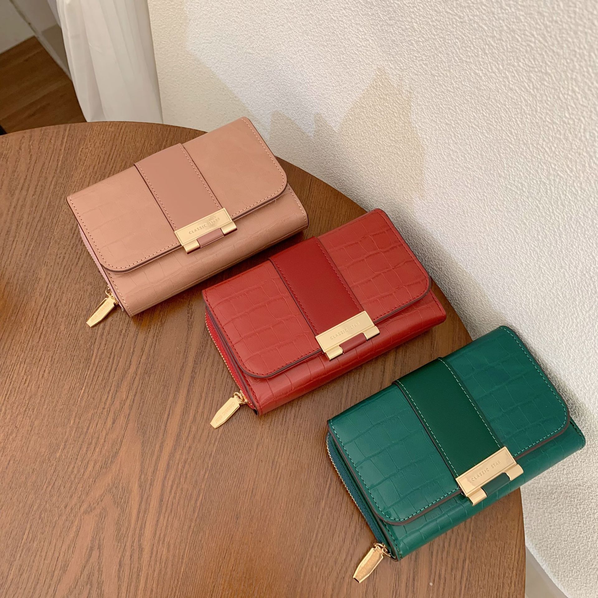 2025 New Luxury Designer Bag Women's Wallet INS Style Small Wallet High End Short Wallet Multi Functional Coin Wallet Fashion Designer Wallet