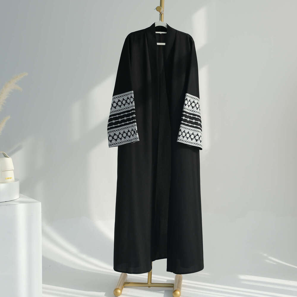 Middle East Turkey Dubai Embroidery Elegant Cardigan Robe lr701 2025 Temperament Versatile New Fashion Dress ins