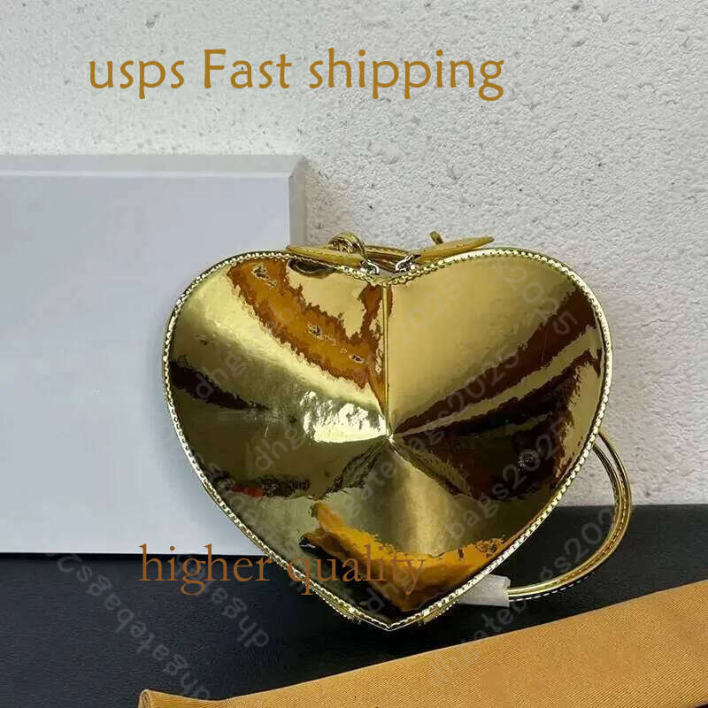 Free Shipping Designer Shoulder alaiabag Love Heart Shaped Bag High Quality Leather Shiny Red Bury Purse Fashion Shoulder Crossbody Ladies Marry Party Wallet 39 b7