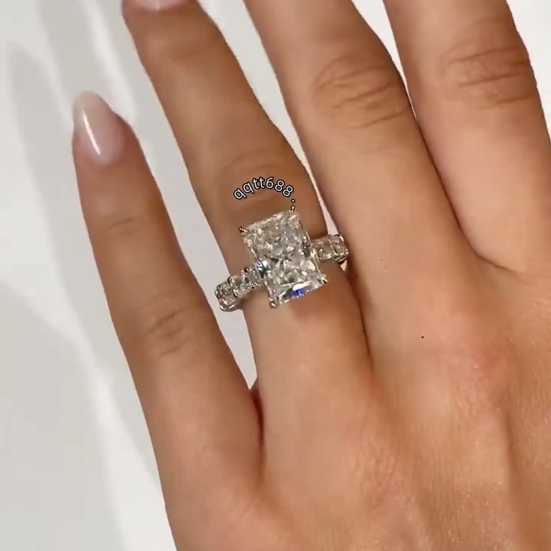 Jovovasmile 4.6 Carats 11*8MM Crushed Ice Hybrid Radiant Cut 18K Yellow Gold Moissanite Engagement Ring for Woman Dropshipping