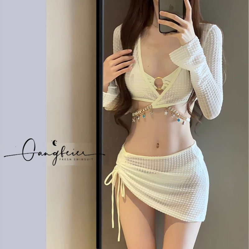 2025outdoor Summer Beach Sexy Womenfree Shipping New Designer Shoes Sexy For Women Style Hot Spring Split High-end Bikini Swimsuit