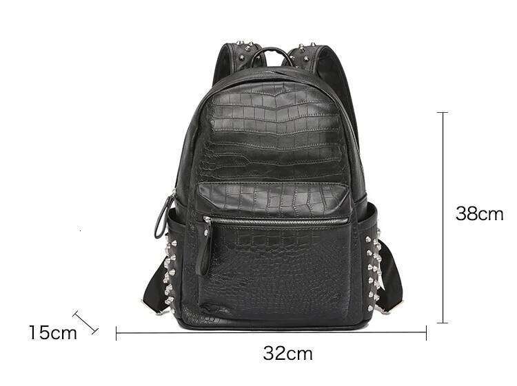 Designer Bag Fashion Rivets Men Large Capacity Crocodile Pattern Man Laptop Backpack Casual Travel Pu Leather Bagpack Black
