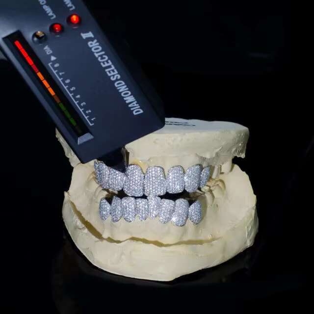 Mens Fashion Body Jewelry Yellow Rose Gold Moissanite Teeth Grillz 8 Top 8 Bottom 925 Sterling Silver 8 Top 8 Bottom 925