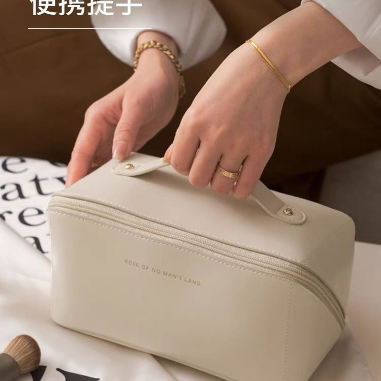 designer 2025 New Women's Makeup Bag High-End Large Capacity Convenient Makeup Case Travel Toiletry Bag Cosmetic Storage Bag