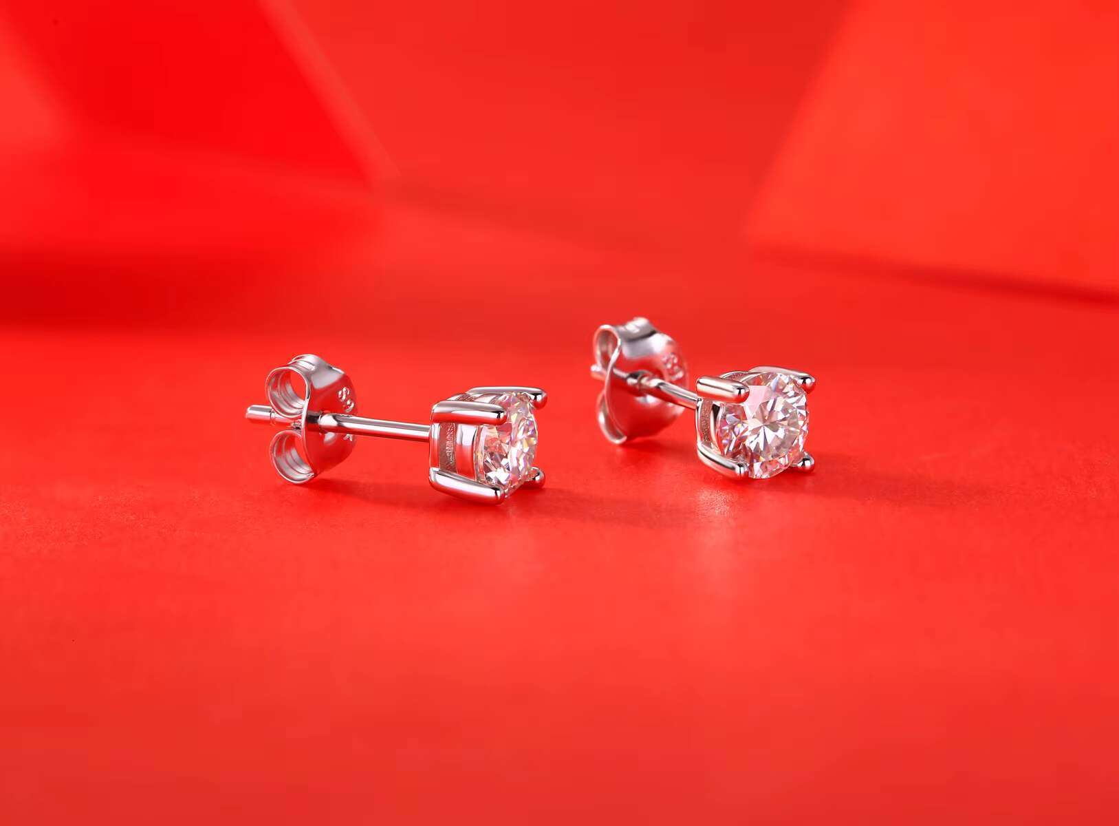 Factory Price Moissanite Jewelry Silver Stud 18K Four Claws S925 3mm/4mm/5mm/6mm Ladies Moissanite Earrings