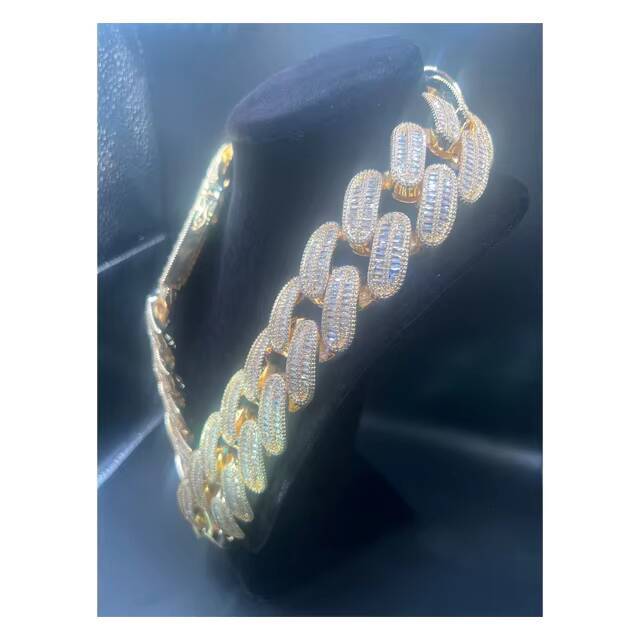 BIG Miami Iced Outcz-big Cuban k Men and Women Hip Hop Jewelry - Heavy Gold Platedhuge -big Chain 42mm