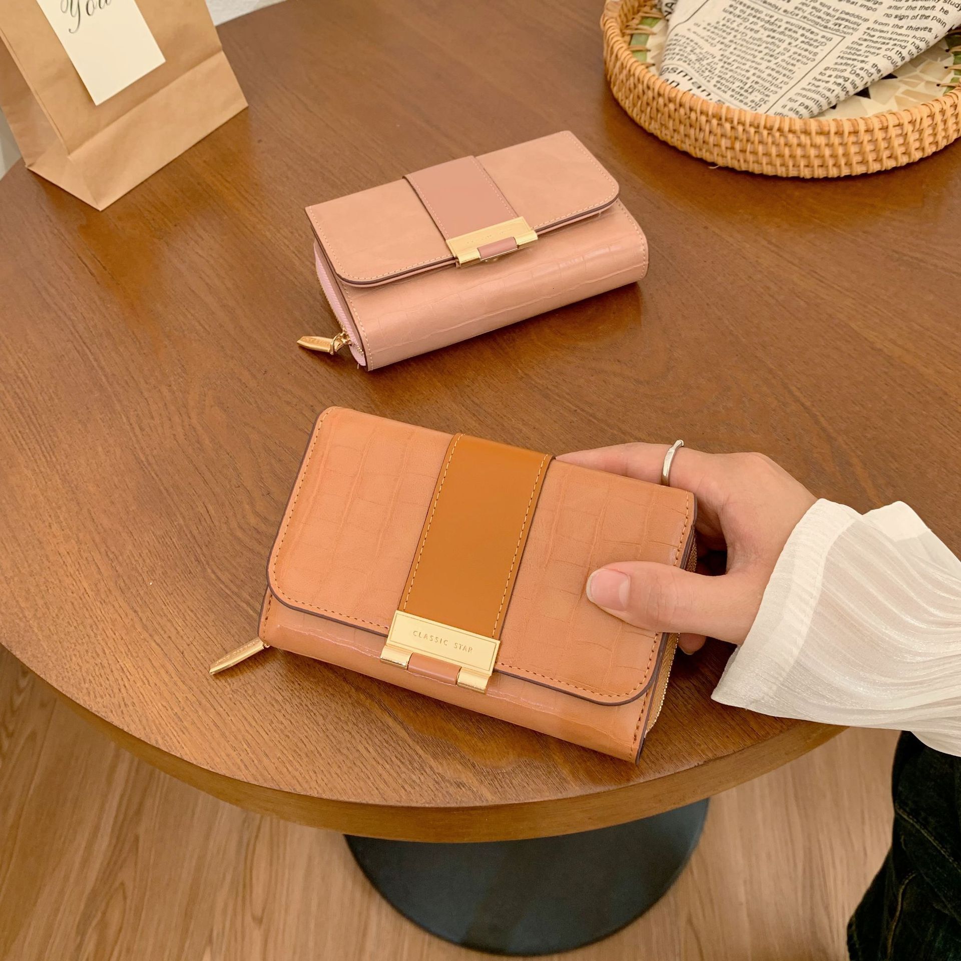 2025 New Luxury Designer Bag Women's Wallet INS Style Small Wallet High End Short Wallet Multi Functional Coin Wallet Fashion Designer Wallet