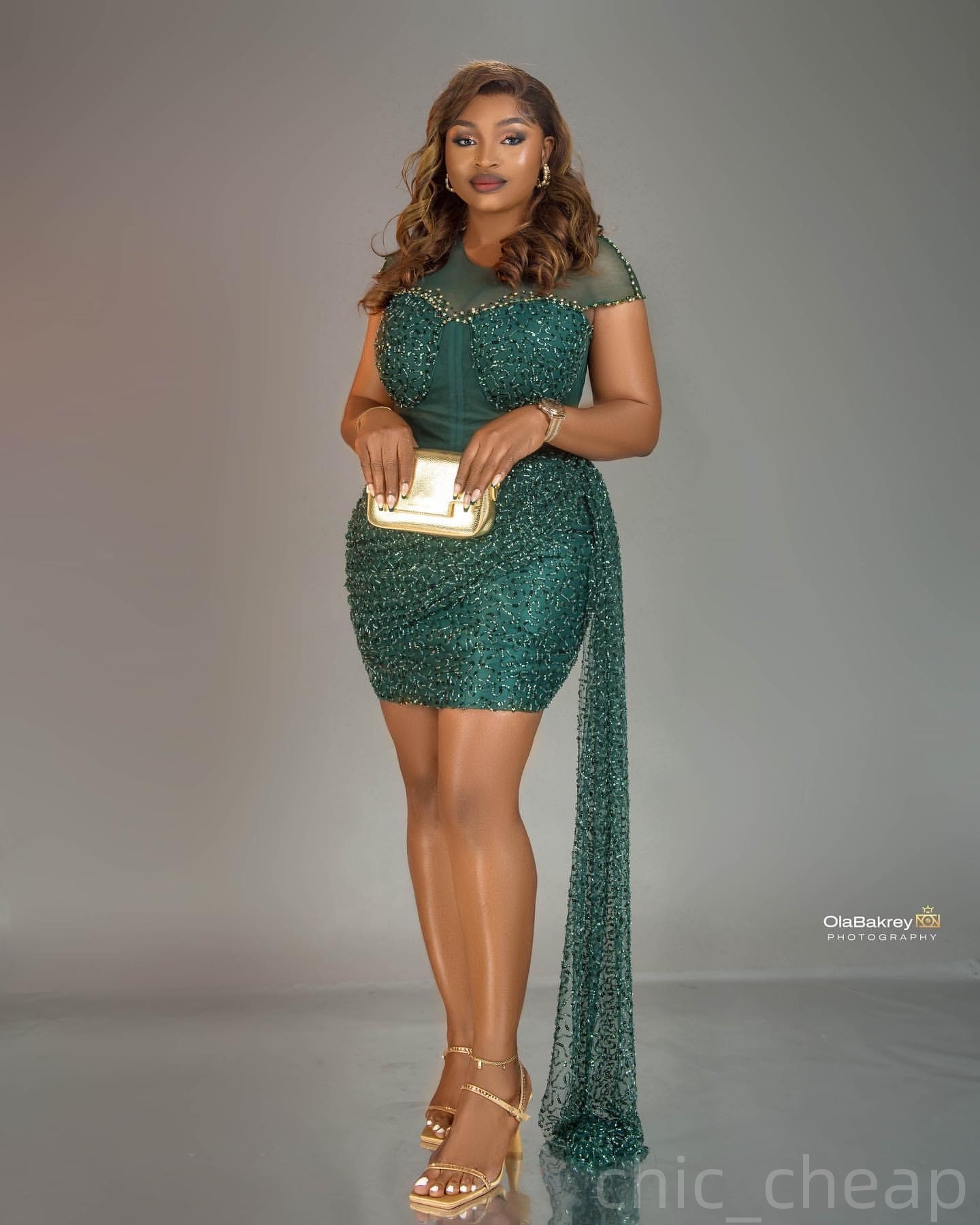 Dark Green Sheath Cocktail Dress Sequined Beaded Crystals Short Mini Graduation Homecoming Dresses For Special Occasions Sweetheart Gowns