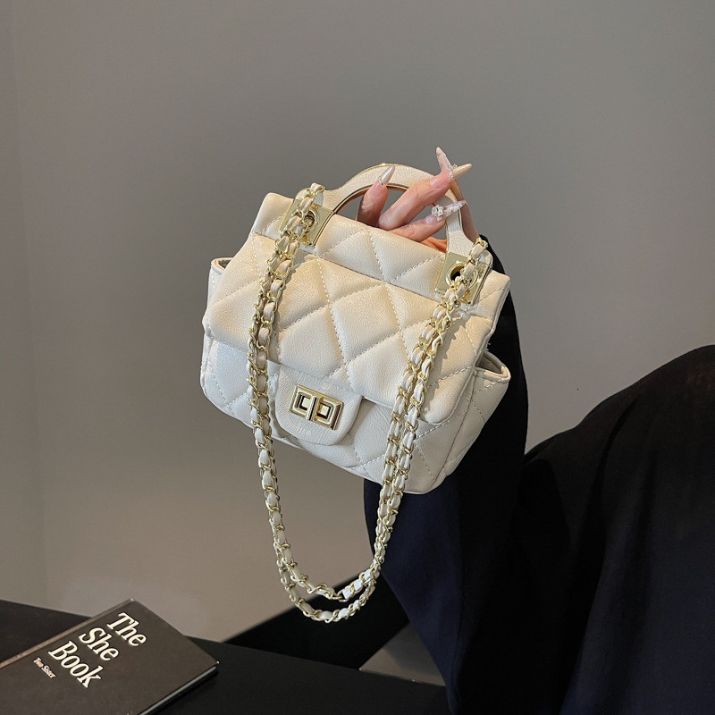 Free shipping designer bag Popular handbag women 2024 new Korean version fashionable diamond grid chain shoulder crossbody bag for women's handhe