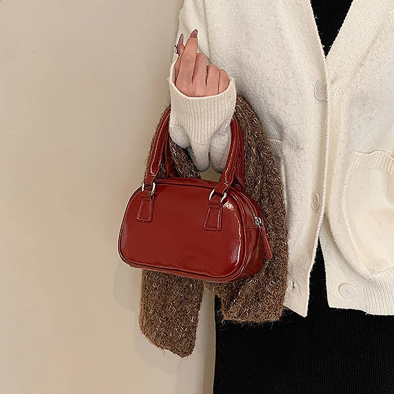 Large Capacity Crossbody Bag Retro Small Square Bag PU Leather Single Shoulder Bags Womens Bag Lady Fashion Handbags 250530