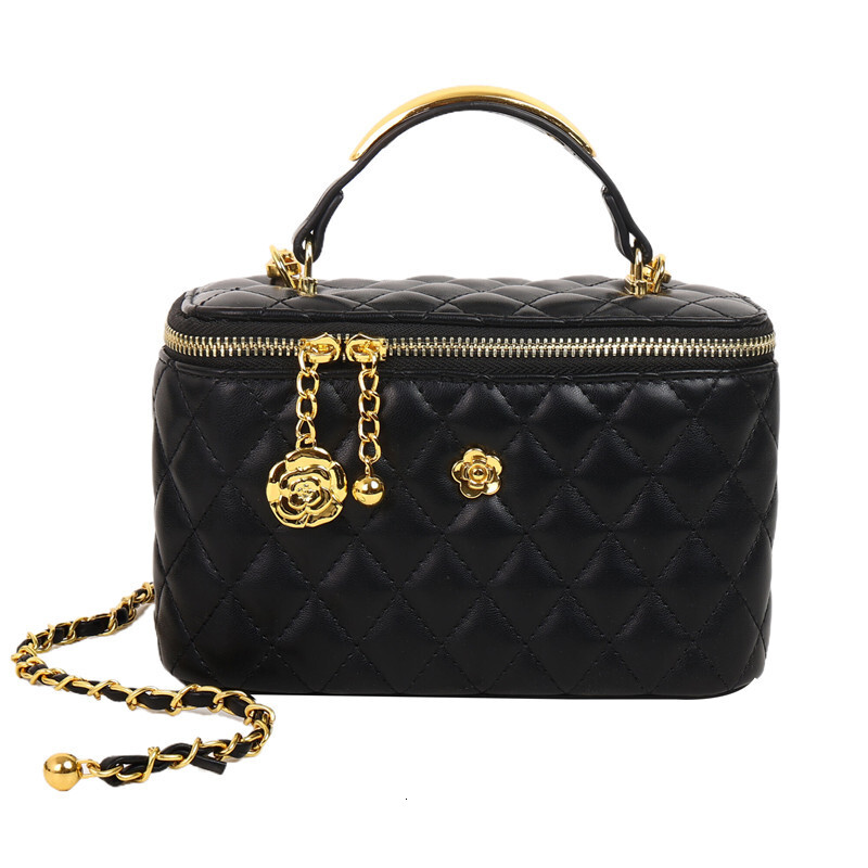 High-end Large Capacity Handbag Niche Luxury Designer Bag Commuter Versatile Makeup Bag Fashion Cross-border Women's Trendy Shoulder Free Shippin