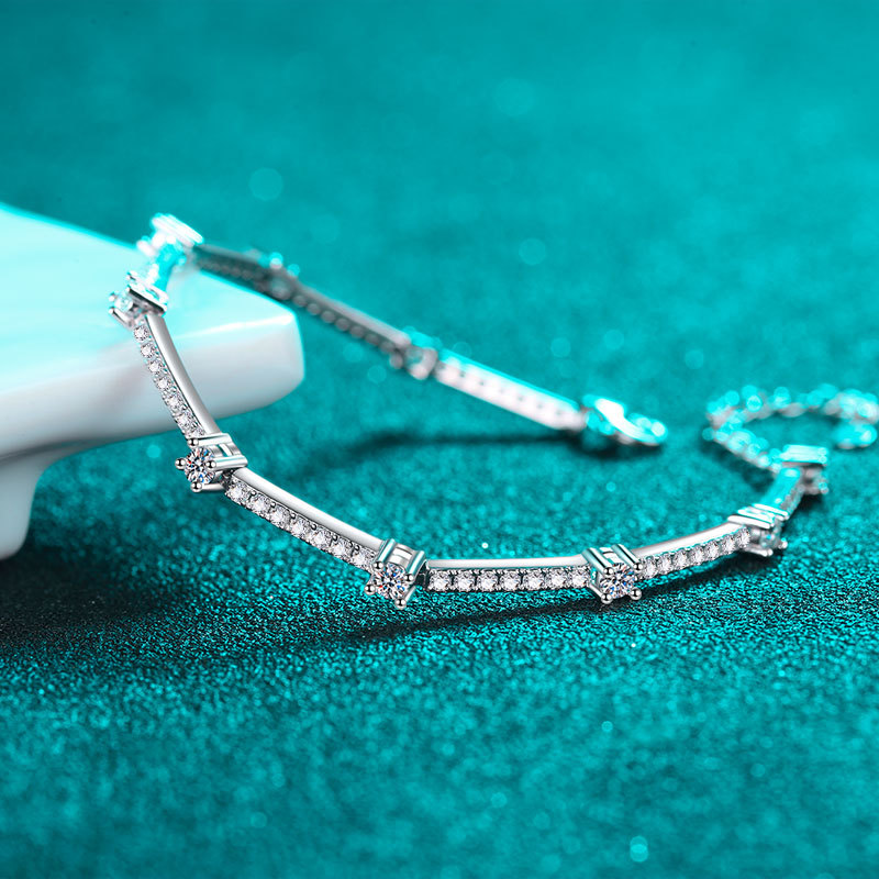 S925 Silver Moissanite Bracelet Elegant Minimalist Design, Ideal for Casual and Formal Wear, Perfect for Gifting on Special Occasions, Adjustable Fit
