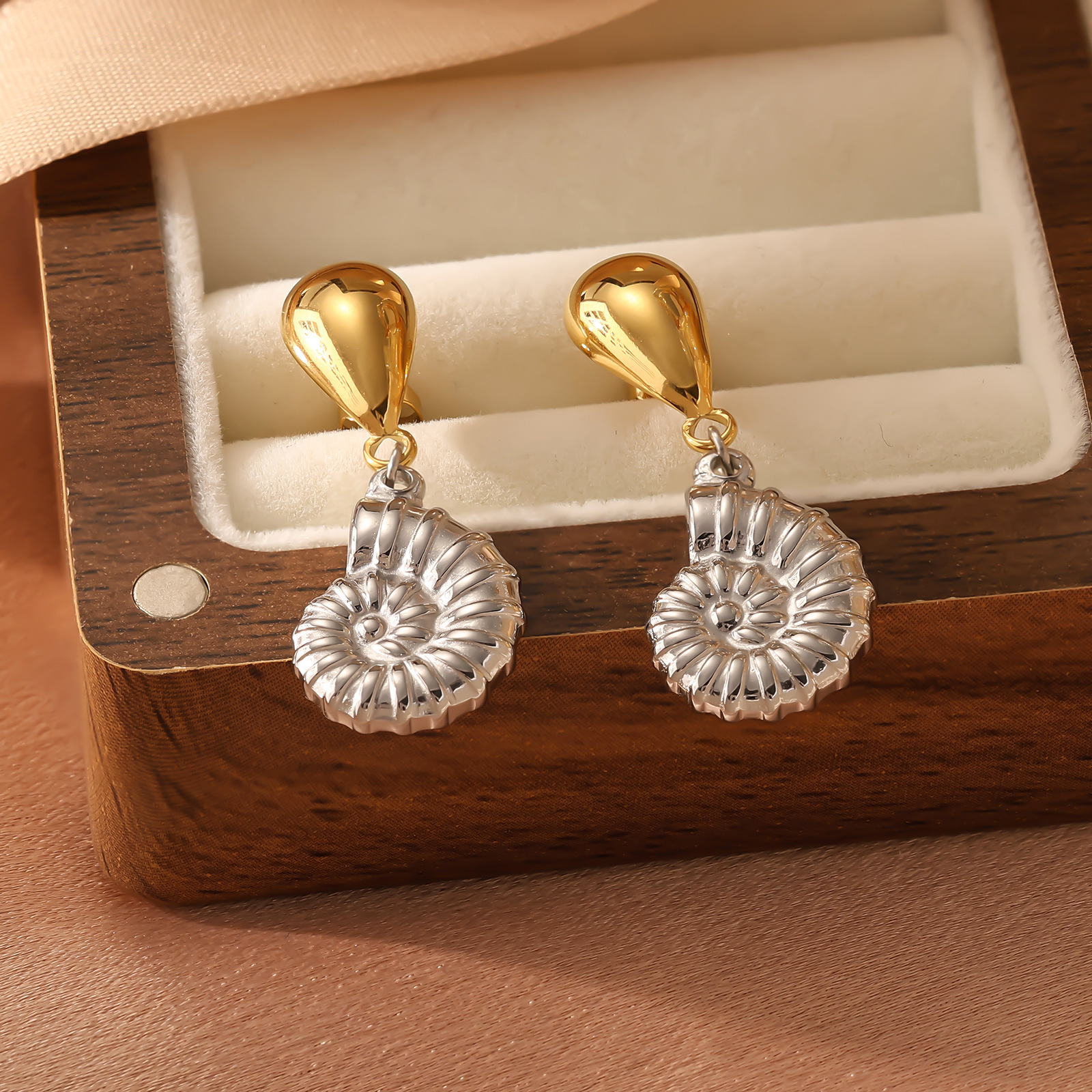 Fashion Simple Stainless Steel Plated Drop Earrings for Women